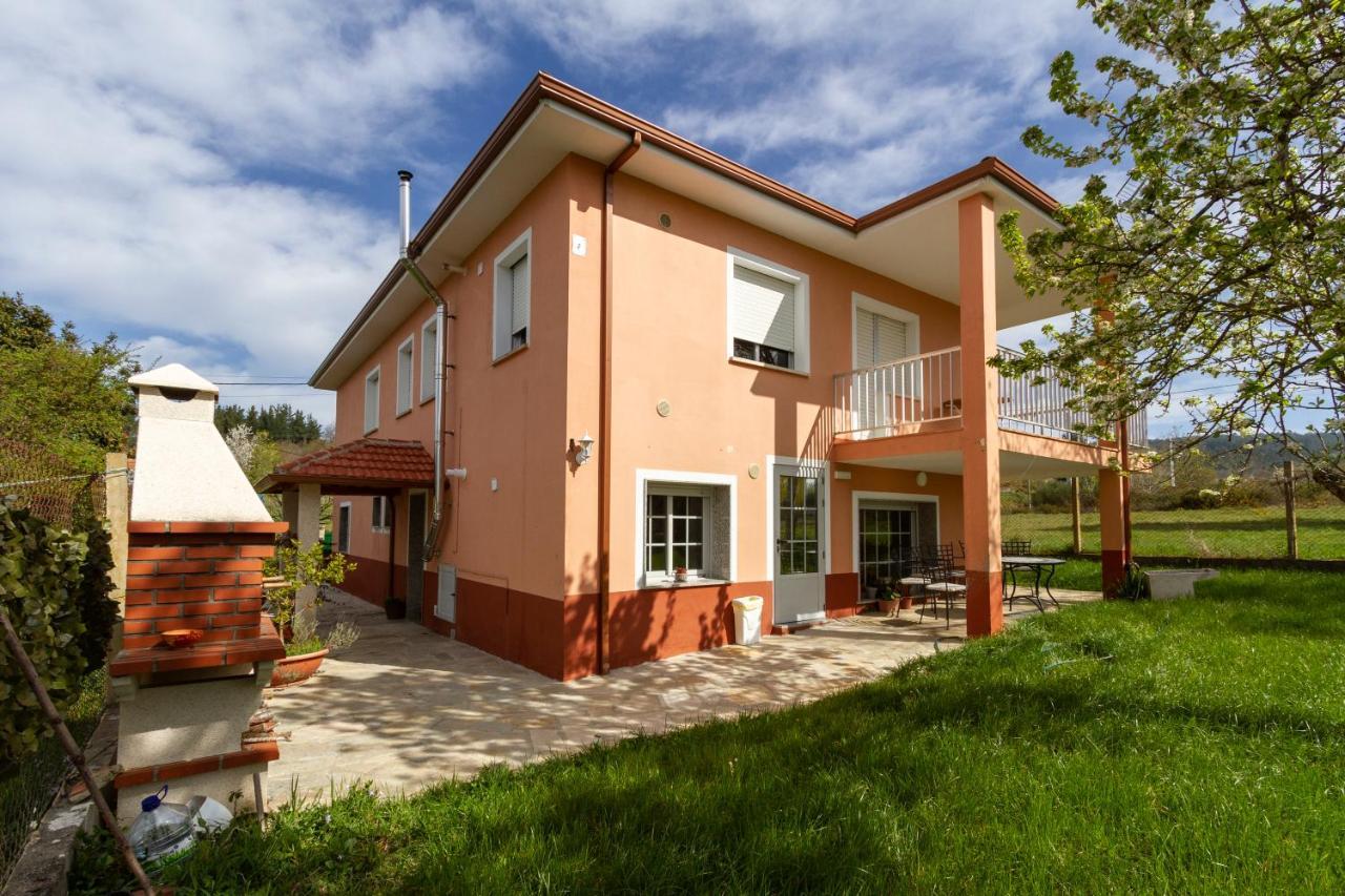 Casa Nides Doade